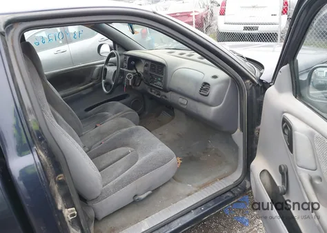 1998 Dodge Dakota Slt/Sport z USA, uszkodzony, nr VIN 1B7FL26X8WS518548